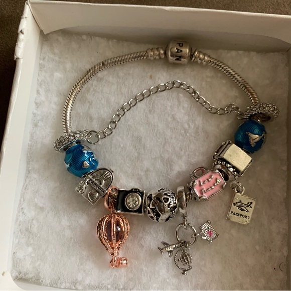 Pandora Snake Bracelet w/ World Traveler Theme Charms